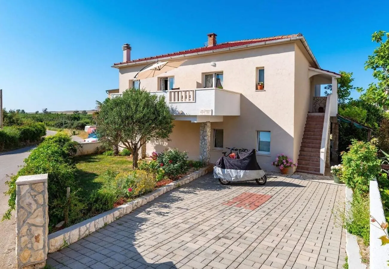 Apartment San Povljana