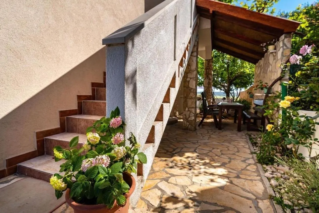 Apartment San Povljana Croatia