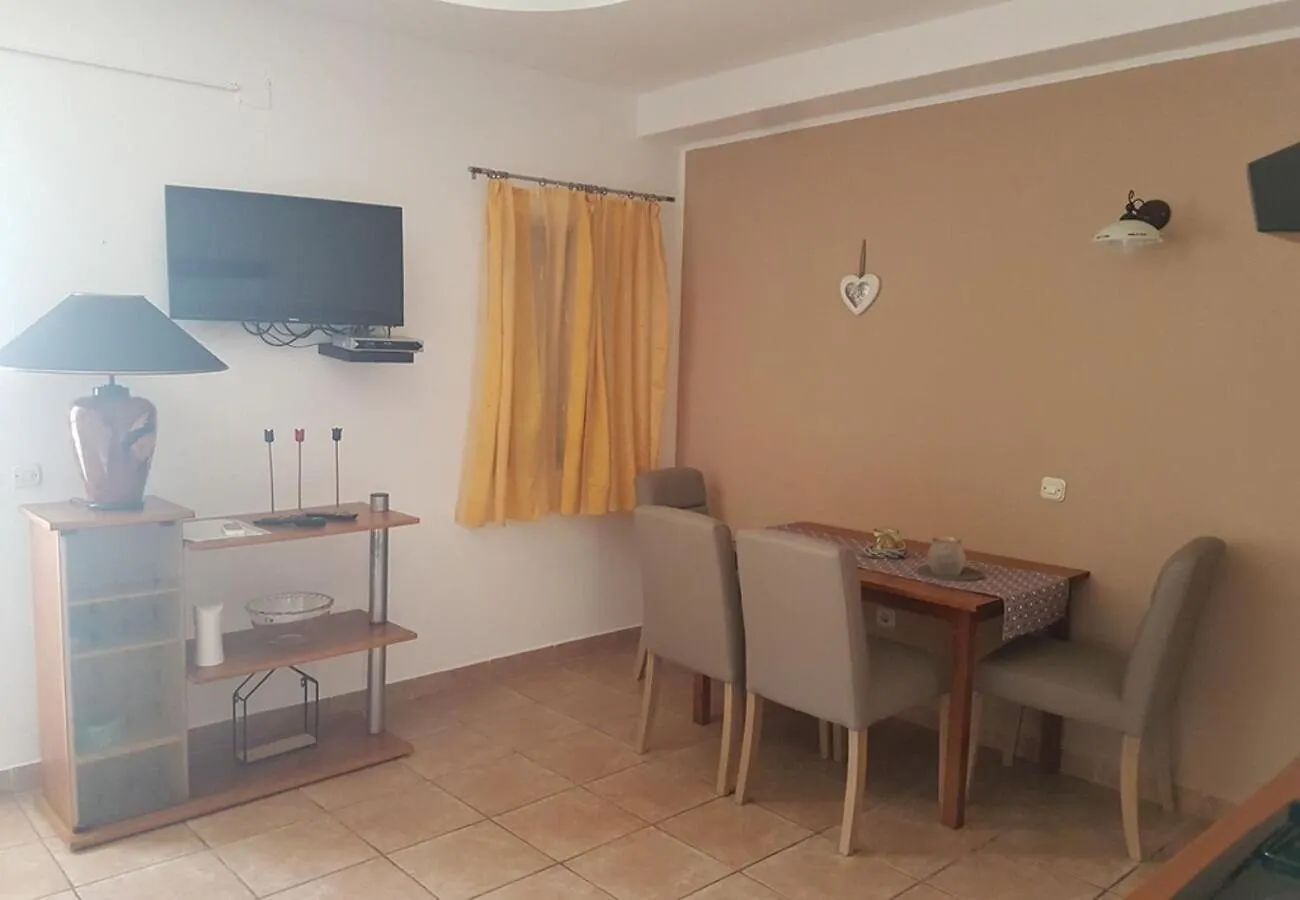 Apartment San Povljana Croatia