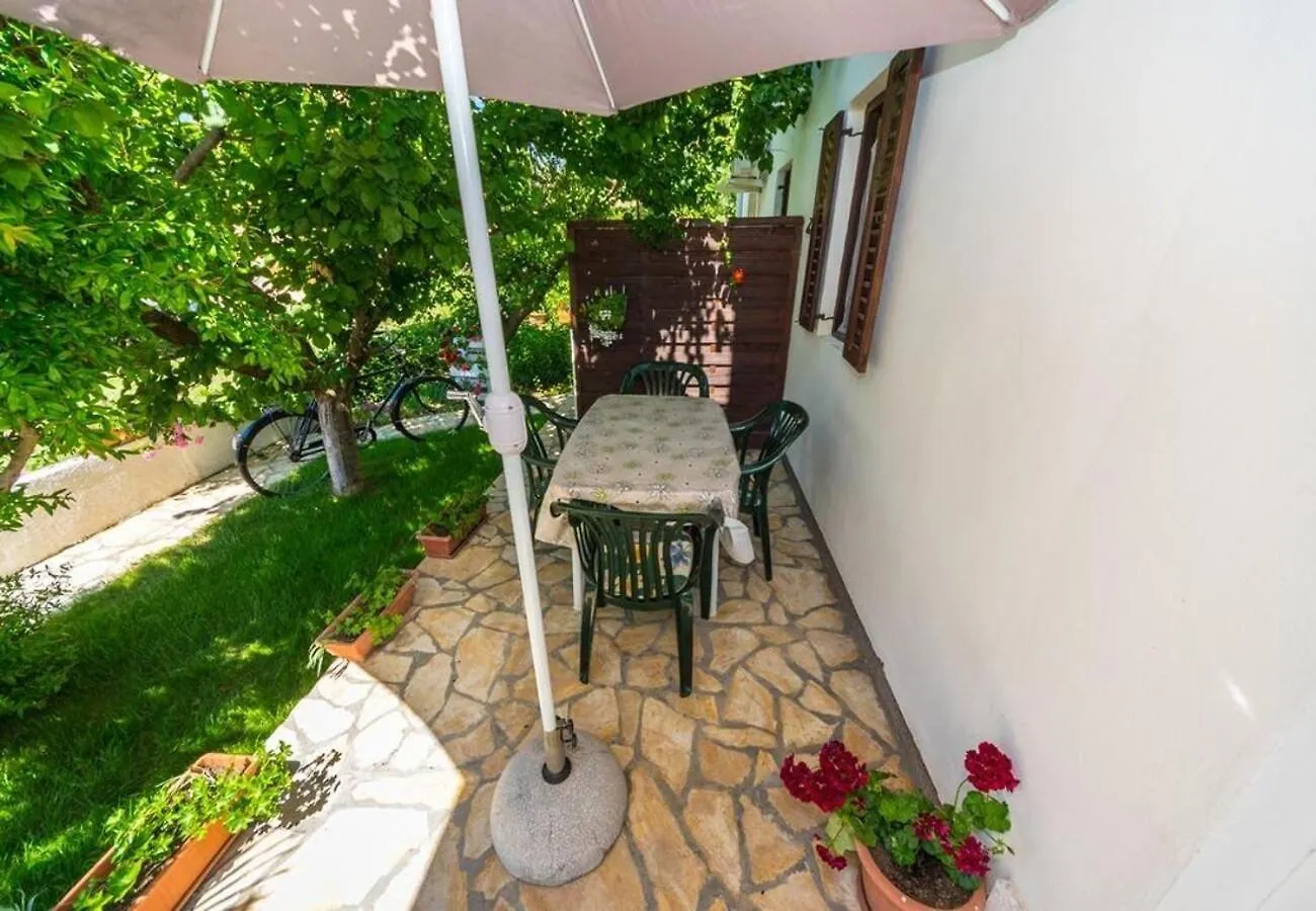 Apartment San Povljana Croatia