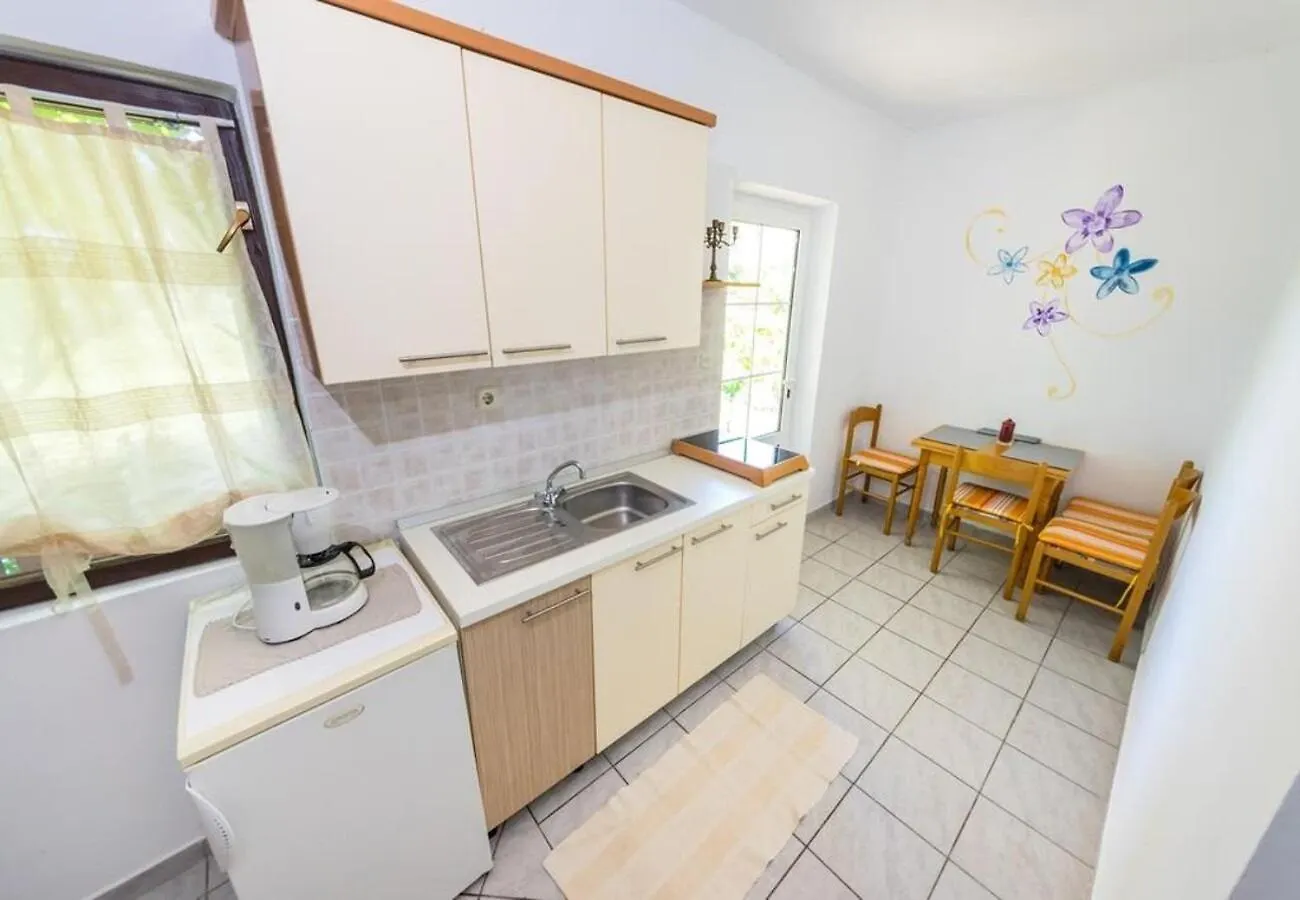 Apartment San Povljana